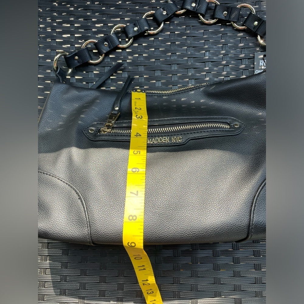 NYC Bag,NYC Shoulder Bag,NYC Black Leather Shoulder Bag with Chain Detail - Picture 7 of 8